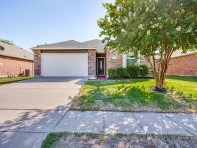 1281 Wysteria Lane, Burleson TX 76028 - Photo 2
