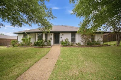 2705 Timberleaf Drive, Carrollton TX 75006