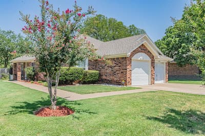 9269 Meandering Drive, North Richland Hills TX 76182