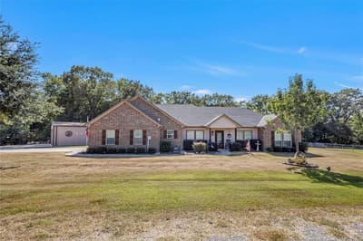 530 Rs County Road 4269, Emory TX 75440