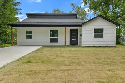 818 Chickasaw Trace, Grand Prairie TX 75051 - Photo 2