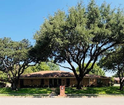 10000 Westpark Drive, Benbrook TX 76126