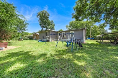 195 N Wood Street, Emory TX 75440 - Photo 3