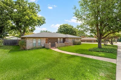 1002 Shady Brook Drive, Grapevine TX 76051 - Photo 3
