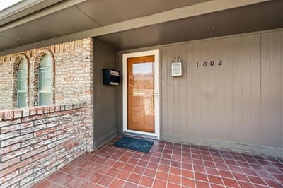 1002 Shady Brook Drive, Grapevine TX 76051 - Photo 4