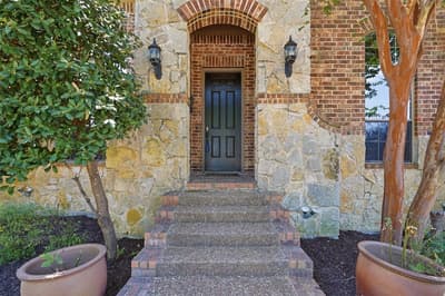 2310 Queen Morgan Lane, Lewisville TX 75056 - Photo 2