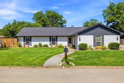209 Diane Drive, Sanger TX 76266