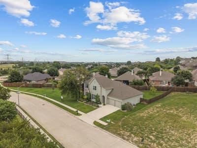 602 Sterling Drive, Benbrook TX 76126 - Photo 2