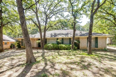 3410 Woodford Drive, Arlington TX 76013 - Photo 3