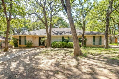 3410 Woodford Drive, Arlington TX 76013