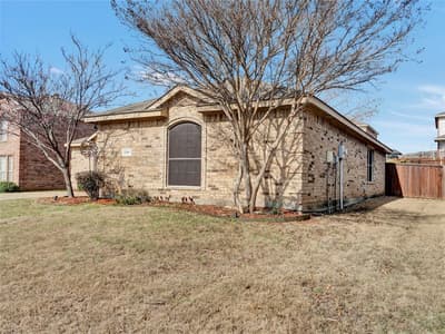3361 Leigh Court, Sachse TX 75048 - Photo 3