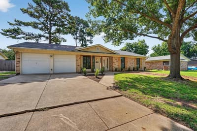 412 Apple Blossom Lane, Hurst TX 76053 - Photo 2