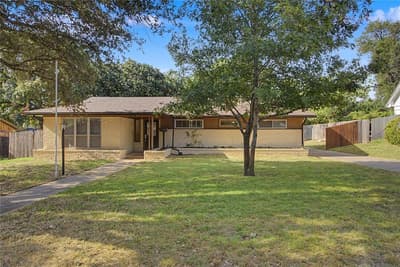 7232 Monterrey Drive, Fort Worth TX 76112 - Photo 3