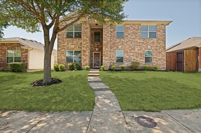 228 Great Plains Avenue, Dallas TX 75241