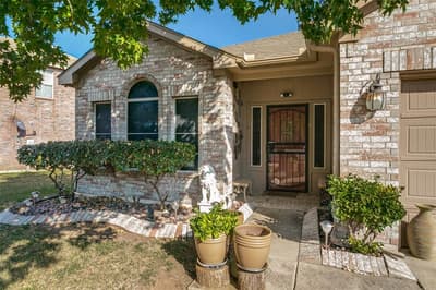 1065 Harriman Drive, Saginaw TX 76131 - Photo 3