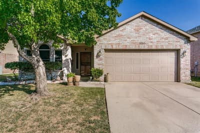 1065 Harriman Drive, Saginaw TX 76131