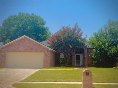 3203 Blue Jay Drive, Corinth TX 76210