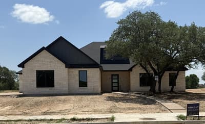 8105 Spicewood Springs Road, Waco TX 76633 - Photo 2