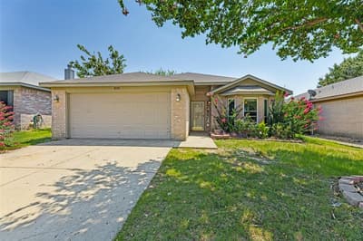 8128 Broken Arrow Road, Fort Worth TX 76137