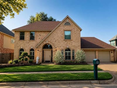 2902 Redstone Drive, Arlington TX 76001 - Photo 3