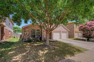 9225 Comanche Ridge Drive, Fort Worth TX 76131 - Photo 2