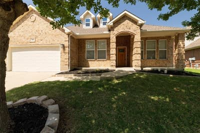 66 Lucas Lane, Edgecliff Village TX 76134 - Photo 2