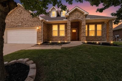 66 Lucas Lane, Edgecliff Village TX 76134