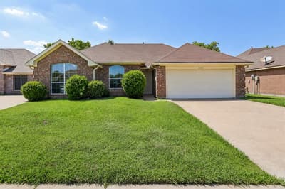 2601 Dandelion Lane, Rowlett TX 75089