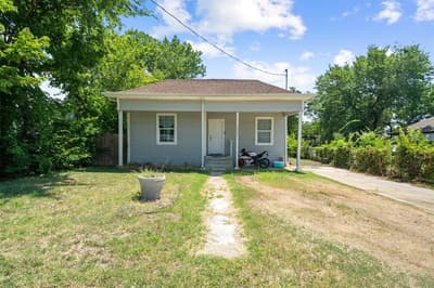 2421 Langston Street, Fort Worth TX 76105 - Photo 2