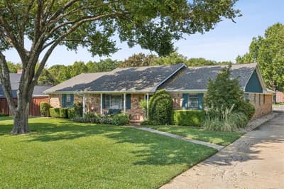 137 Southwood Drive, Lancaster TX 75146