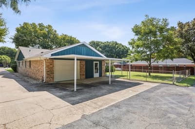 137 Southwood Drive, Lancaster TX 75146 - Photo 4