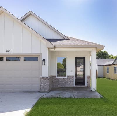 903 S Ayers Avenue, Fort Worth TX 76103 - Photo 2