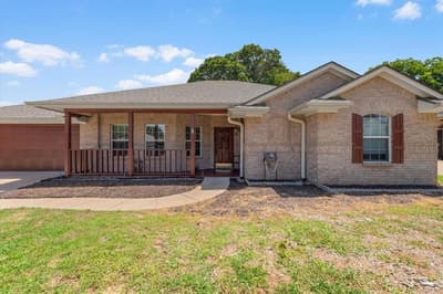 1013 Teresa Court, Granbury TX 76048