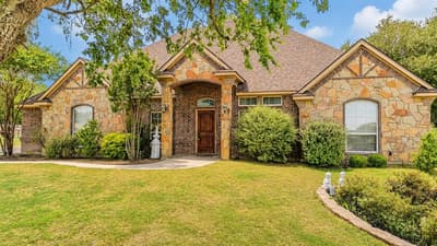 112 Meadow Arbor Drive, Weatherford TX 76085 - Photo 2
