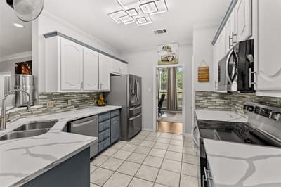 500 Little Creek Trail, Oak Leaf TX 75154 - Photo 4