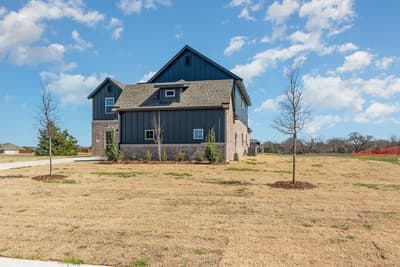 610 Crystal Lake Lane, Red Oak TX 75154 - Photo 2
