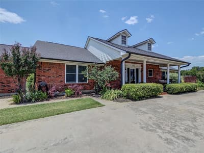 405 N Wickham Street, Alvord TX 76225