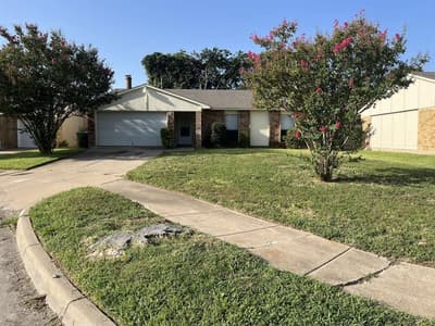 6932 Misty Glen Court, Fort Worth TX 76120 - Photo 2
