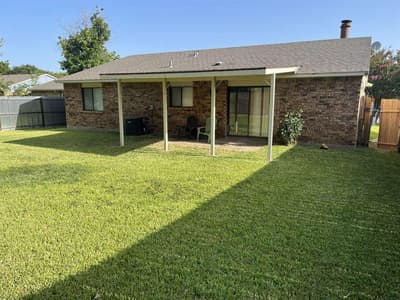 6932 Misty Glen Court, Fort Worth TX 76120 - Photo 4