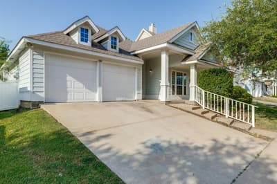 1504 Oakcrest Drive, Providence Village TX 76227 - Photo 2