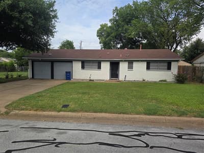 304 Salem Drive, Euless TX 76039