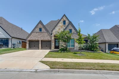 5729 Lake Jackson Drive, Fort Worth TX 76126