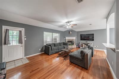 137 Roberts Drive, Saginaw TX 76179 - Photo 4