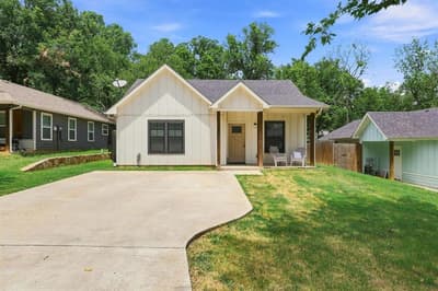 517 E Hanna Street, Denison TX 75021 - Photo 2
