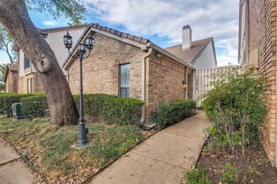17018 Planters Row, Addison TX 75001 - Photo 2