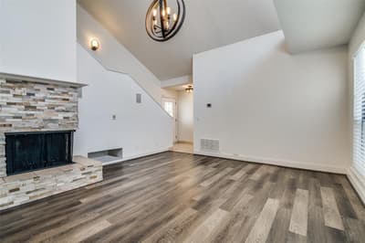 17018 Planters Row, Addison TX 75001 - Photo 4