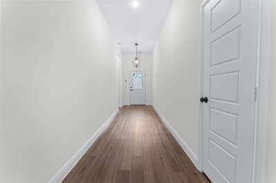 4507 Metropolitan Avenue, Dallas TX 75210 - Photo 2