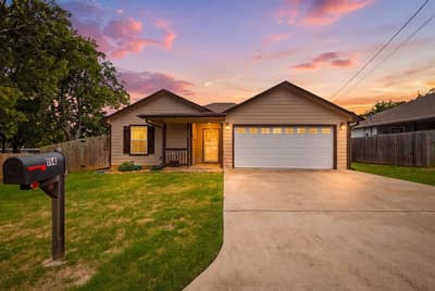114 Wade Street, Whitesboro TX 76273