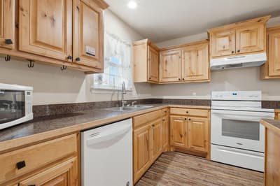 114 Wade Street, Whitesboro TX 76273 - Photo 5