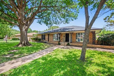 914 Bromwich Street, Garland TX 75040 - Photo 3